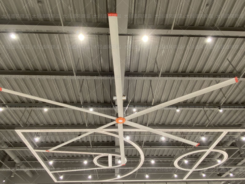 原來潤東方工業(yè)大風(fēng)扇在廠房降溫中有著這么大的作用！??！