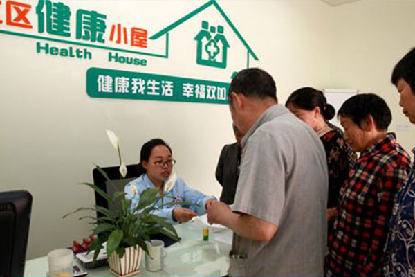 ����SERVQUAL��(bi��o)�ߵĽ���С�ݷ���(w��)�|(zh��)���u(p��ng)�r(ji��)�F(xi��n)�r